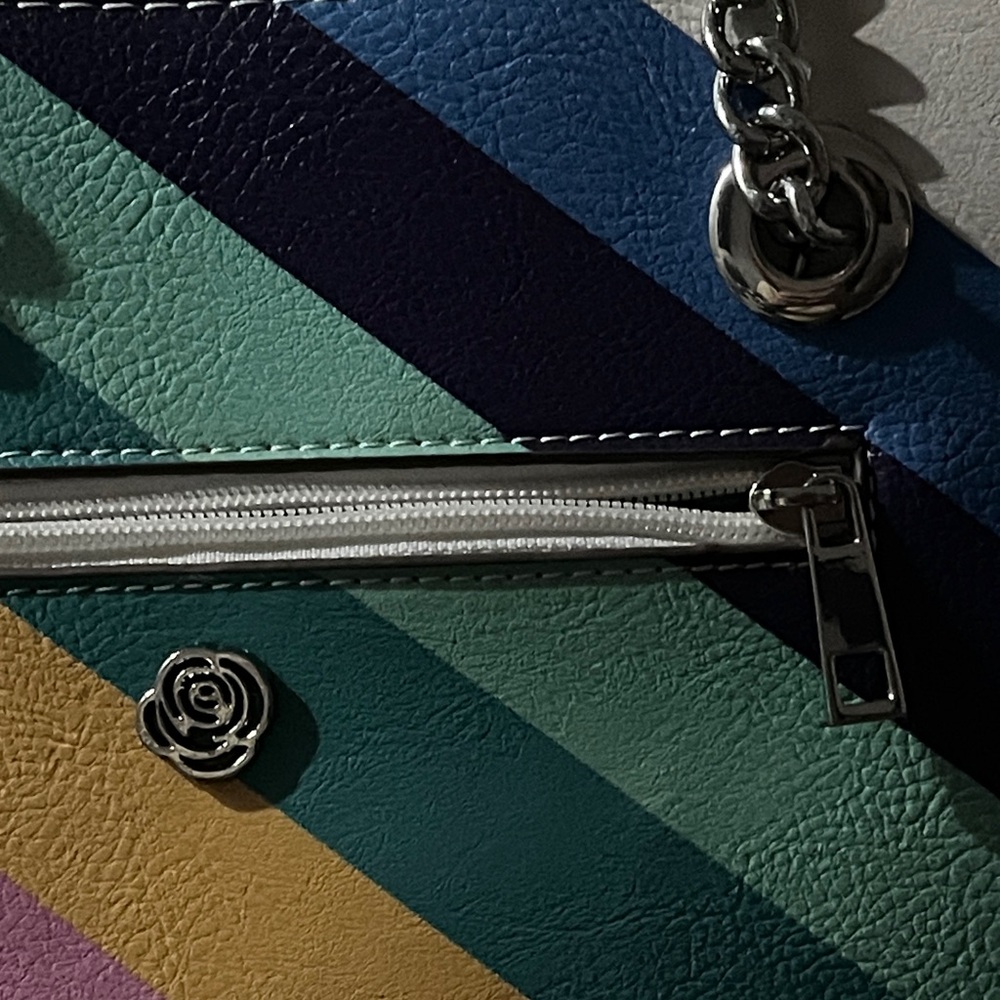 “Carlos by Carlos Santana" handbag, multi-colored striped design with tassel - Picture 8 of 12